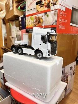 124 Scale Dragon Motor H7 White Day Cab Truck Tractor Diecast Model Car