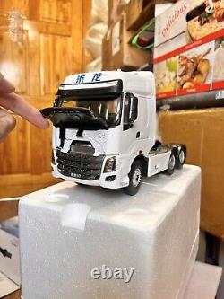 124 Scale Dragon Motor H7 White Day Cab Truck Tractor Diecast Model Car