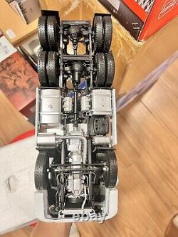 124 Scale Dragon Motor H7 White Day Cab Truck Tractor Diecast Model Car