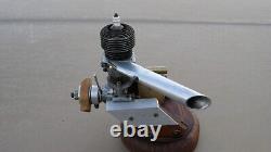 1938 OHLSSON & RICE GOLD SEAL. 56 SPARK IGNITION MODEL AIRPLANE ENGINE with ORWICK