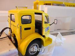 1952 White Motor 3020T Cab Over Engine COE Car Carrier Diecast Model Scale 124