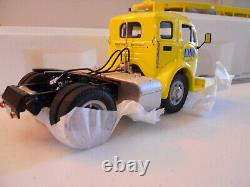 1952 White Motor 3020T Cab Over Engine COE Car Carrier Diecast Model Scale 124