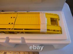 1952 White Motor 3020T Cab Over Engine COE Car Carrier Diecast Model Scale 124