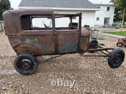 ANTIQUE FORD MODEL a Sedan Sedan T. R. O. G