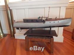 Antique Model Motor Yacht Boat Olhson & Rice Engine