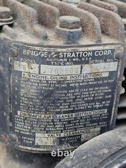 Antique Vtg Briggs And Stratton Model 8FB Complete Engine Motor