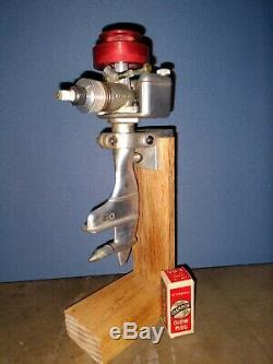 Atwood Wen-Mac Outboard Model Boat Engine Motor with champion glow plug 1950s