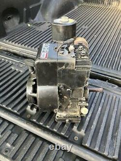 Briggs & Stratton Flat Head 2hp Motor Engine Model Horizontal Shaft Runs Great
