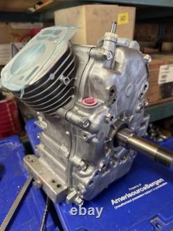 Briggs & Stratton Gas Engine Short block MODEL 30 HORZ 494056 New Motor In Box