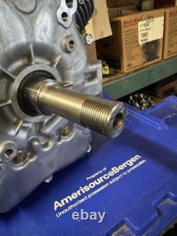 Briggs & Stratton Gas Engine Short block MODEL 30 HORZ 494056 New Motor In Box