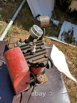 Briggs stratton engine model WMB motor vintage