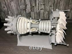 Jet Engine Model Rolls-Royce Bypass jet turbine cross-section Düsenmotor
