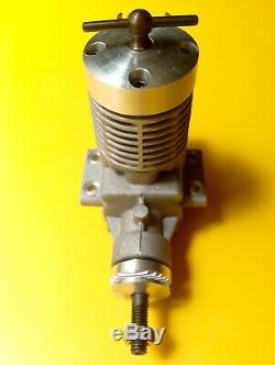 MVVS. 15 DRR Diesel/ Model airplane engine. 15 /Motor diesel 2.5