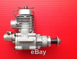 MVVS. 15 DRR Diesel/ Model airplane engine. 15 /Motor diesel 2.5