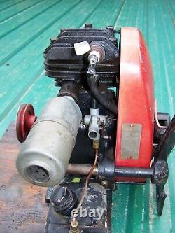 Nice Briggs & Stratton Model Y Kick-Start Engine Motor Runs