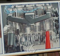 REVELL GIANT SIZE 1/6 SCALE V-8 ENGINE/MOTOR PLASTIC MODEL KIT w MOVING PARTS