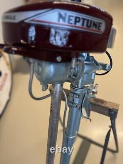 Rare! Vintage 1946 Neptune Muncie Outboard Boat Motor/ Engine Model# 15B2