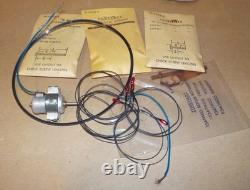 Revell 1961 Chrysler Slant Six Motorized Engine 1/4 Scale w bonus