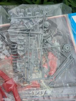 Revell 1/4 Scale Visible V8 Engine VINTAGE Original Box PARTIAL Build
