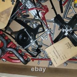 Revell Slant Six Motorized Engine 1/4 Scale Model Kit H-1553 1961 Chrysler