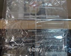 Revell Visible V8 Engine Plastic Model Kit 1/4 Scale Factory 8883