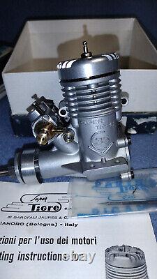 Super Tigre C. 35 Perry R/C Plane Engine Model Airplane Motor- Vintage NOS