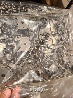 TESTORS 1/4 SCALE 426 HEMI MODEL MOTOR! 300+ PARTS Open But Complete Rough Box