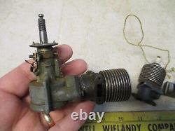 VINTAGE BABY CYCLONE GAS/NITRO ENGINE SPARK MODEL AIRPLANE Motor Parts Head