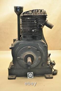 Vintage Antique Briggs & Stratton Model ZZ Engine Motor Military
