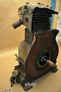 Vintage Antique Briggs & Stratton Model ZZ Engine Motor Military