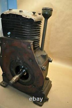 Vintage Antique Briggs & Stratton Model ZZ Engine Motor Military