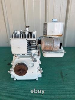 Vintage Briggs & Stratton 2hp Gas Engine Go Kart Motor Model 60102 White