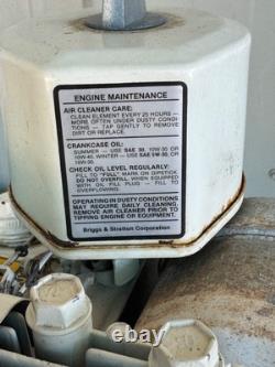 Vintage Briggs & Stratton 2hp Gas Engine Go Kart Motor Model 60102 White