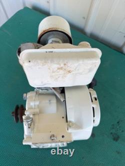 Vintage Briggs & Stratton 2hp Gas Engine Go Kart Motor Model 60102 White