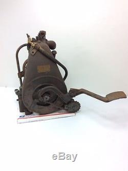 Vintage Briggs & Stratton Model FH Engine Hit & Miss Motor with Intake Choke Tube