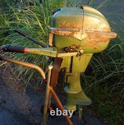 Vintage JOHNSON 5.5 Sea Horse Model CD-12 Outboard Engine Motor 5 1/2