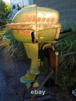 Vintage JOHNSON 5.5 Sea Horse Model CD-12 Outboard Engine Motor 5 1/2