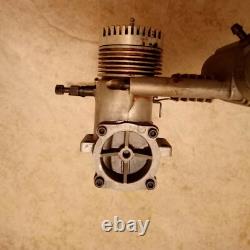 Vintage K&B 40 Model Radio Control Airplane Engine MOTOR with Muffler
