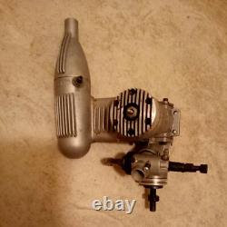 Vintage K&B 40 Model Radio Control Airplane Engine MOTOR with Muffler