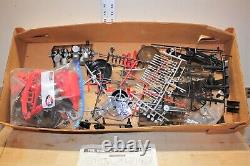 Vintage Revell Visible V8 Model Motor Engine Kit Motorized 1/4 scale H-902 1977