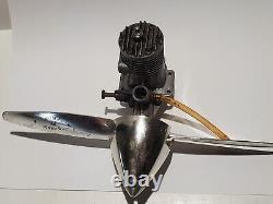 Vintage Veco 35 Motor Model Plane Engine Control Line Glow Airplane & Kavan Prop
