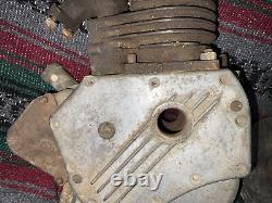 Vintage antique whizzer Schwin engine H model motor case cylinder head 2204 W4